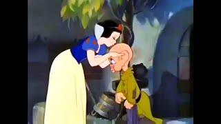 Snow White and the Seven Dwarfs 29 Beware Of Strangers [upl. by Ainad]