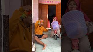 Mintak kok semuanya  shorts lucu funny comedy ngakak youtubeshorts [upl. by Arodnahs709]