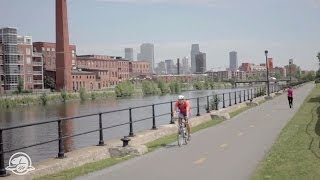 Le canal de Lachine au cœur de Montréal [upl. by Ylim]