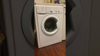 INDESIT Iwc71252 washing machine first cycle [upl. by Joane787]