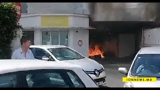 Incendie au magasin Yves Rocher de QuatreBornes ce mardi aprèsmidi [upl. by Benson]