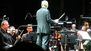 Ennio Morricone quotChi Mai Le Professionnelquot  Live  Bercy Paris  04022014 HD [upl. by Attenoj]