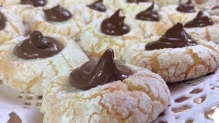 Pasticcini alle Mandorle 🍪  TUTTI A TAVOLA [upl. by Enilekcaj534]