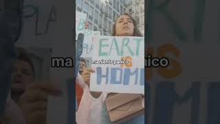 Tu potresti salvare il mondo 🌍 youtubeshorts cambiamentoclimatico [upl. by Jakie]