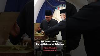 PM terima Darjah Kebesaran Kelantan [upl. by Urial357]