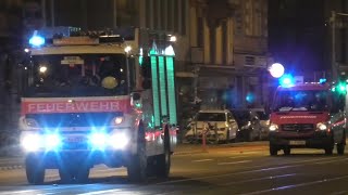 Silvester 2324 Einsatzfahrten Feuerwehr Rettungsdienst und Polizei in Frankfurt am Main [upl. by Einnal]