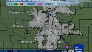 3611 St Paul MN light snow event 858 pm [upl. by Ogaitnas23]