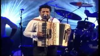 Cheb Khaled  Yamina Festival Toulouse 2009flv [upl. by Cirdes]