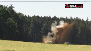 Günzburg Erfolgreiche Sprengung einer Fliegerbombe [upl. by Eirrek312]