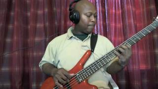 Don Omar y Lucenzo  Danza Kuduro Bass Cover [upl. by Airet]