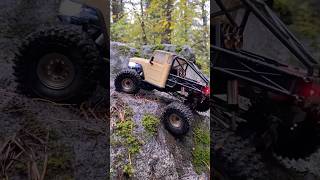 Sliding around on greasy rocks rccrawler rockcrawler minicrawler greenroom linehunters [upl. by Hares]