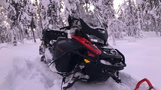 BRP SkiDoo Expedition SE 900 ACE Turbo Обзор [upl. by Greenwald]