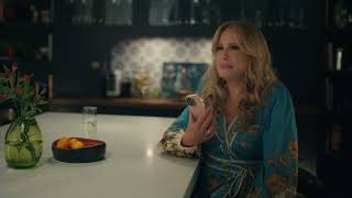 quotRobotsquot Discover it® Card Customer Service 30 Big Game Commercial  featuring Jennifer Coolidge [upl. by Nhguahs]