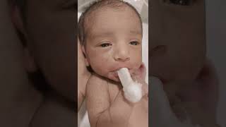 D10 Gauze after feed viralvideo cutebaby littleprince [upl. by Shreve]