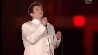 KD Lang  Hallelujah LIVE at the Winter Olympics 2010 [upl. by Tnomal]