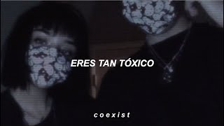 ashnikko  toxic español [upl. by Shanna28]