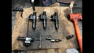 Freeing Up Stuck Detroit Injectors [upl. by Nyleuqaj]