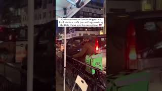 quotDelivery Driver in London Recites Quran During Traffic Jam at Islamic Kioskquot shorts islam [upl. by Anaitsirc]