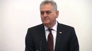 Tomislav Nikolic ispravlja prevodioca na engleskom [upl. by Eveivaneg440]