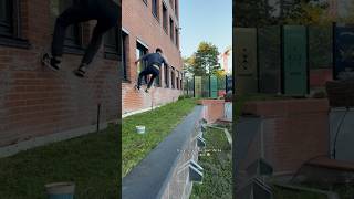 Bien fluide la première ligne 🤩 parkour flow popular [upl. by Guzel557]