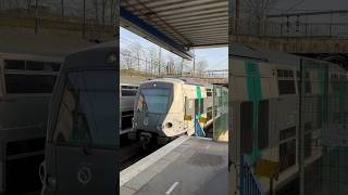 Croisement MI09 en gare de BrysurMarne idfm sncf paris ratp train mi09 rera banlieue [upl. by Enohsal]