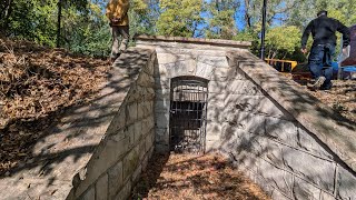 Waukesha Springs Tour Silarian Hobo Acme amp Minniska reminders of the Spring City days [upl. by Autry739]