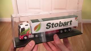 Opening The Oxford Diecast Volvo FH Series With Walking Floor Trailer in Stobart Energy livery [upl. by Yanrahs]