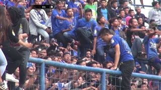 Balada Pertandingan Sepakbola Bobotoh Suporter Loyal Persib Bandung  86 [upl. by Law179]