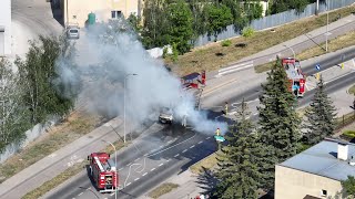 Pożar samochodu dostawczego Suwałki ul Sejneńska  27052024  nagranie z lotu ptaka [upl. by Innej]