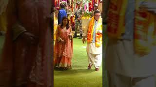 Boman Irani and wife seek Ganpati’s blessings viralvideo viralshorts trendingshorts trending [upl. by Alyt566]