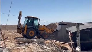 Cisjordanie occupée  larmée israélienne a procédé à la destruction de maisons [upl. by Ullyot]