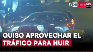 Surquillo motorizado intentó huir tras robar a ciudadana pero fue capturado tras persecución [upl. by Oicirtap554]