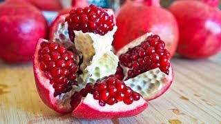 Easiest Way to Cut Open Pomegranate in 2 MIN [upl. by Gherardi]