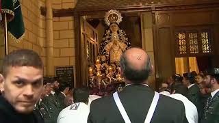 La lluvia no evita que la la Virgen de los Siete Dolores asome a Atocha [upl. by Merfe176]