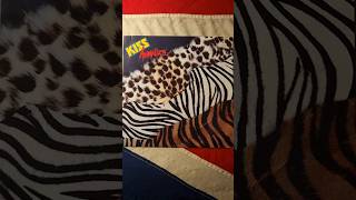 Kiss  Under The Gun Animalize Close Up 1984 12quot Vinyl Album Music [upl. by Bohannon]