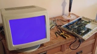 Amiga 500 plus riparazione scheda madre schermo blu o nero e rimozione batteria tampone [upl. by Engelbert]