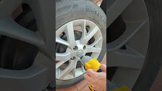 DeWALT Impact Wrench Tyre Nuts Demo dewaltpowertools dewalt lugnuts [upl. by Ebeneser]