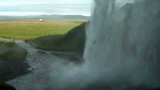 Seljalandsfoss Wasserfall im Süden von Island 11 8 2013 [upl. by Novahc]