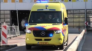 Veel verschillende Haagse Ambulances en Politie met spoed onderweg in Den Haag [upl. by Ennaeilsel]