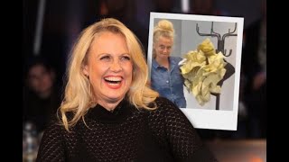 Barbara Schöneberger Gewagter Fernsehpreis Look bringt nicht nur ihre Fans zum Lachen [upl. by Pagas]