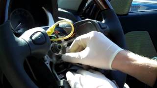 How to upgrade steering wheel on Land Rover Freelander to wood [upl. by Iror]