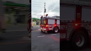 FDNY quotCHARGIN INquot Awesome Engine 321 Gerritsen Beach NYC shorts fdny firetruck brooklyn nyc [upl. by Hufnagel427]