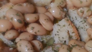 Zuppa del Corso Pane Fagioli olio Sale Pepe Prezzemolo [upl. by Ecinaej726]