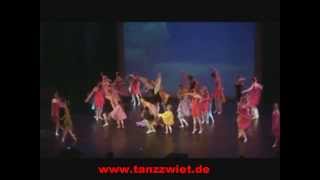 TanzZwiEt  Show Tanz KinderTanz Ballett und mehr  In Berlin quotParadiesvögelquot Tanzphasen 2009 [upl. by Rafat970]