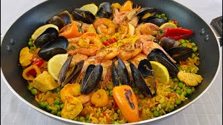 Recette de Paella aux Fruits de Mer et au Poulet [upl. by Enytnoel]