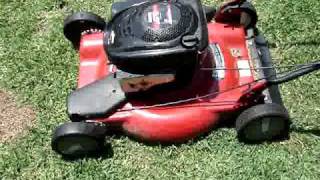 Garbage Picked 2004 Murray 55hp briggs selfpropelled mower startup [upl. by Nwahsed]