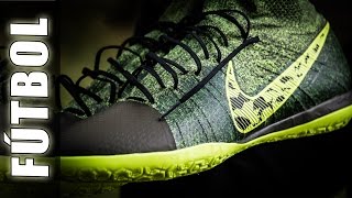 Nike Elastico Superfly IC  Zapatos de futbol salaIndoor soccer y guayos de calle con Flyknit [upl. by Petr69]