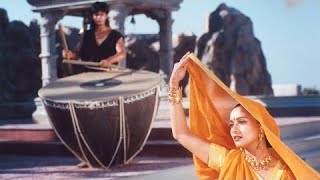 Saanson Ki Mala  Madhuri Dixit Shahrukh  Kavita Krishnamurthy  Koyla 1997 [upl. by Wadesworth]