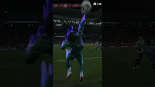 ATAJADAS INCREIBLES DE ARQUEROS🤯 edit fifa [upl. by Adnolay66]