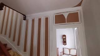 Rénovation de cage descalier et pose de moulures wainscoting [upl. by Arutek]